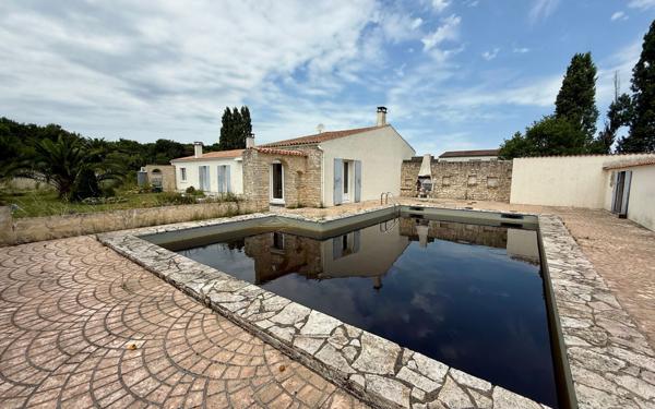 Maison à vendre    4 pièces •  Le Château-d'Oléron