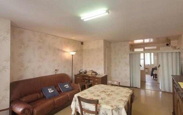 Vente Maison de ville avec terrasse et garages à rénover Clairac   