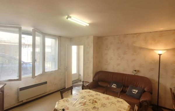 Vente Maison de ville avec terrasse et garages à rénover Clairac   