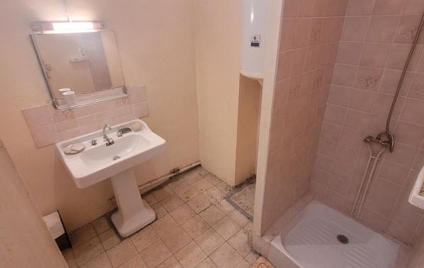 Vente Maison de ville avec terrasse et garages à rénover Clairac   