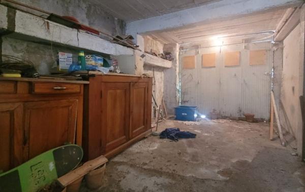 Vente Maison de ville avec terrasse et garages à rénover Clairac   