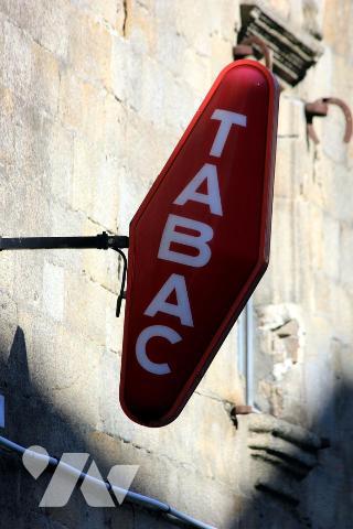 44 - TABAC PRESSE FDC + APPARTEMENT