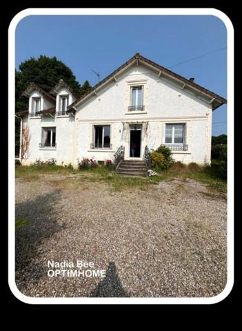 Maison 10 pièces SAINT DIZIER LEYRENNE (23)