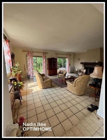 Maison 10 pièces SAINT DIZIER LEYRENNE (23)