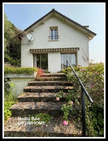 Maison 10 pièces SAINT DIZIER LEYRENNE (23)
