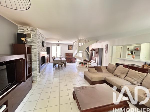 Maison à vendre 8 pièces 157 m² Draveil