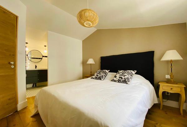 Maison à vendre    5 pièces •  La Flotte