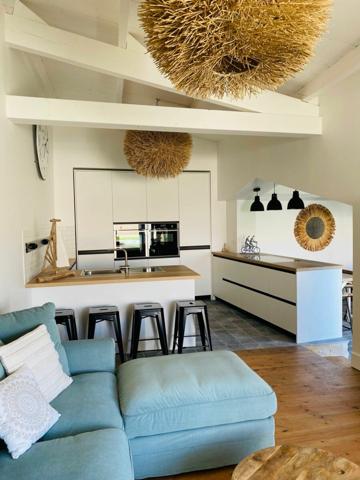 Maison à vendre    5 pièces •  La Flotte