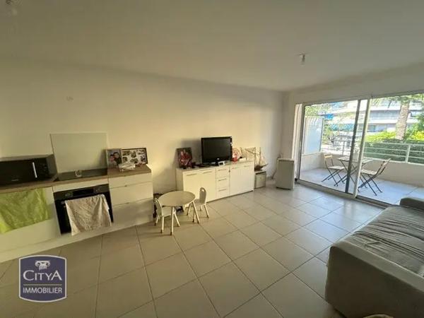 Appartement à vendre 2 pièces 43m² Cagnes-sur-Mer (06800)