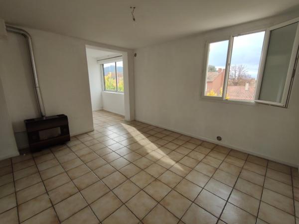 Location / Appartement T3