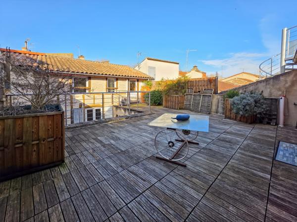 Maison 8 pièces - 300 m²