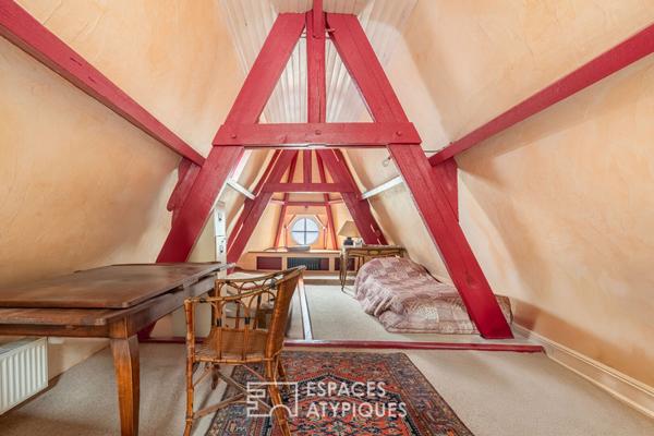 Maison d’époque avec berge et jardin privatifs au bord de l’Yerres.