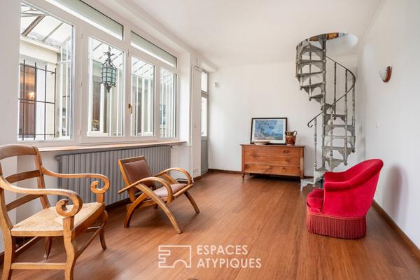 Maison d’époque avec berge et jardin privatifs au bord de l’Yerres.