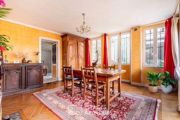 Maison d’époque avec berge et jardin privatifs au bord de l’Yerres.