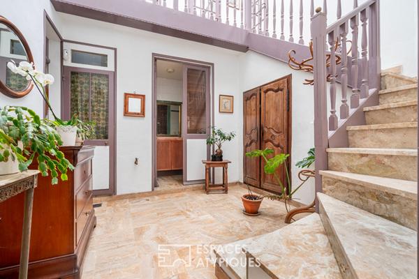 Maison d’époque avec berge et jardin privatifs au bord de l’Yerres.