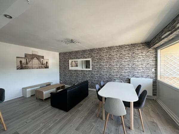 Appartement à louer 790 € CC Quimper 3 p 66 m² DPE C