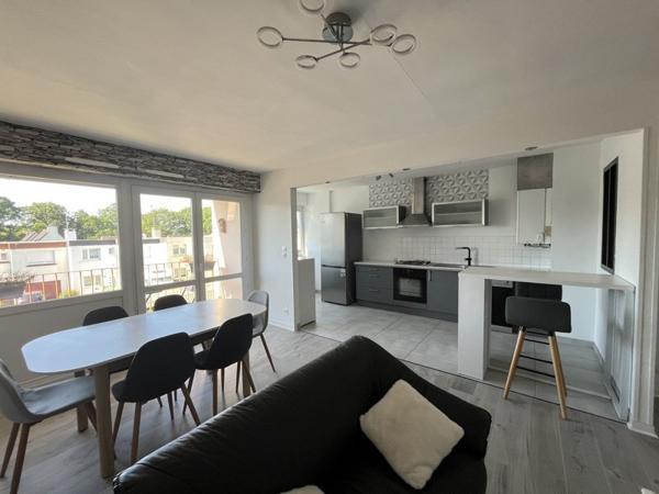 Appartement à louer 790 € CC Quimper 3 p 66 m² DPE C