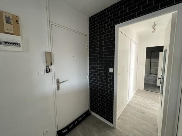 Appartement à louer 790 € CC Quimper 3 p 66 m² DPE C