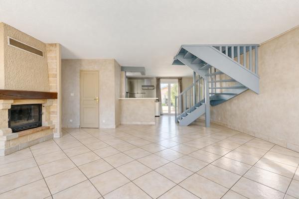 Maison Saint Laurent De Mure 124 m2 + Jardin + Piscine , Saint laurent de mure