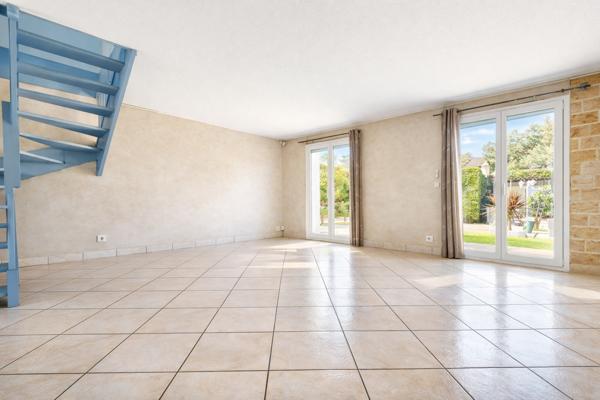 Maison Saint Laurent De Mure 124 m2 + Jardin + Piscine , Saint laurent de mure