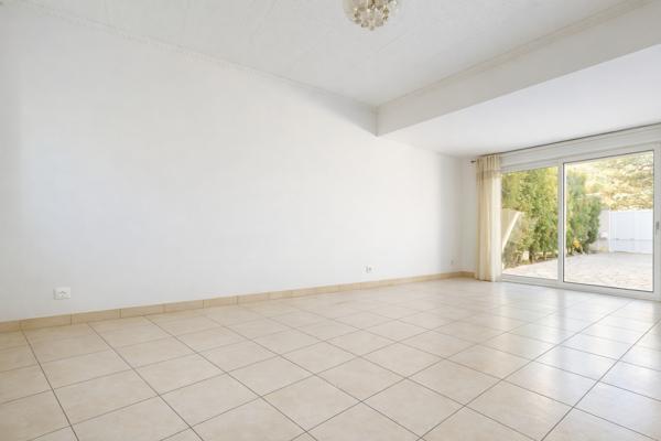 Maison Saint Laurent De Mure 124 m2 + Jardin + Piscine , Saint laurent de mure