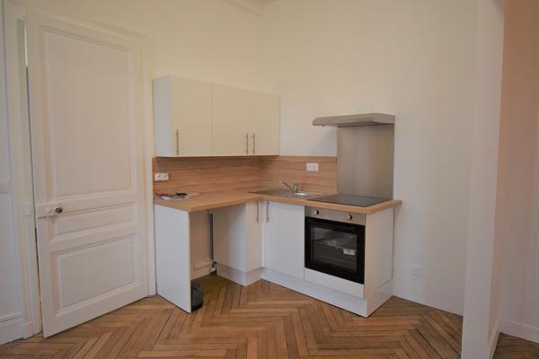 Magnifique F2 Bis refait à neuf proche du centre ville d'Elbeuf- Réf MPLOC-1D