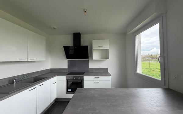 Maison à vendre    4 pièces • 75 m2 Souillé