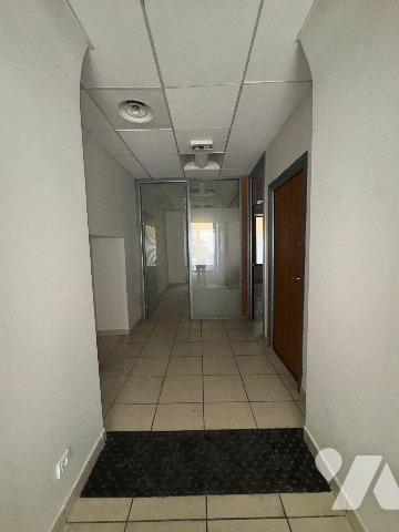 NICE - LOCAL COMMERCIAL 52 m² - QUARTIER DU PORT