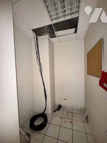 NICE - LOCAL COMMERCIAL 52 m² - QUARTIER DU PORT