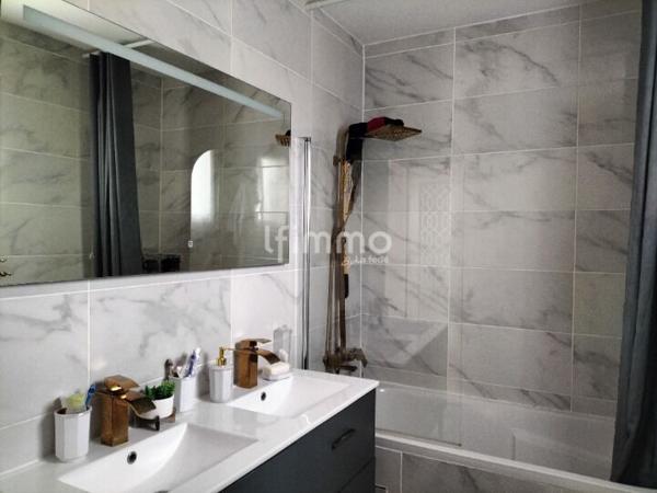 Maison familiale 4 chambres avec jardin