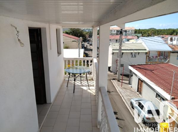 Immeuble à vendre 128 m² Le François