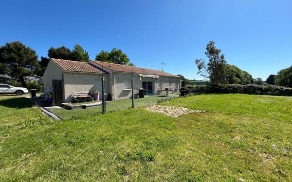 Maison à vendre    4 pièces •  Étaules