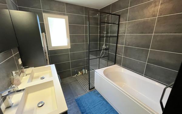 Maison à vendre    4 pièces •  Étaules