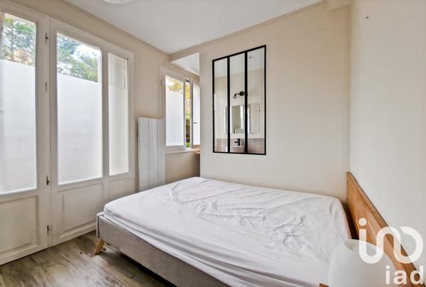 Appartement 2 pièces de 33 m² à Suresnes (92150)