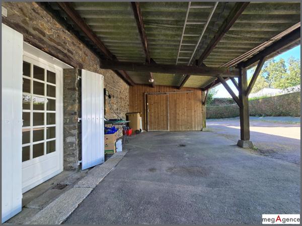 Maison à FOUGERES, 35300 - 9 pièces 225m²