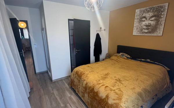 Maison à vendre    4 pièces •  Biscarrosse