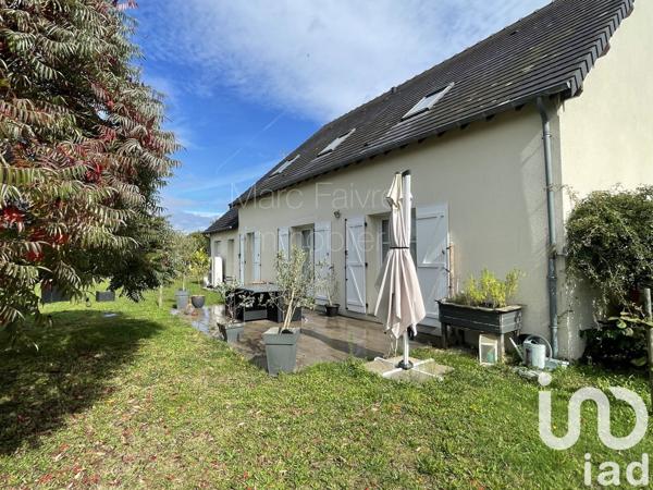 Maison 8 pièces de 154 m² à Mont-près-Chambord (41250)