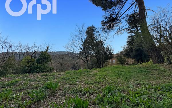 Terrain à vendre    Ailhon