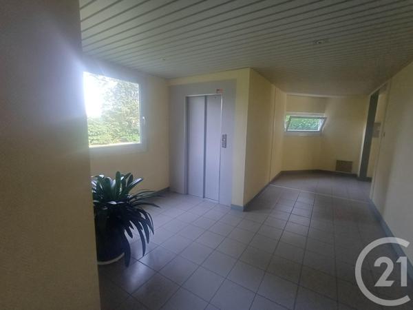 Appartement F3 à vendre  3 pièces - 74,03 m2 BOURG EN BRESSE - 01
