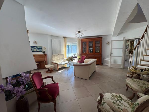 VILLA 6 pièces avec Garage