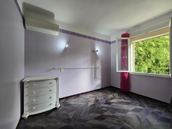 Caumont-sur-Durance (84510) PROPRIETE 225M² avec 2 logements, PISCINE, TERRAIN 1490m²