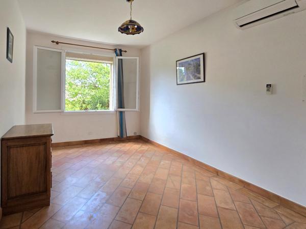 Caumont-sur-Durance (84510) PROPRIETE 225M² avec 2 logements, PISCINE, TERRAIN 1490m²