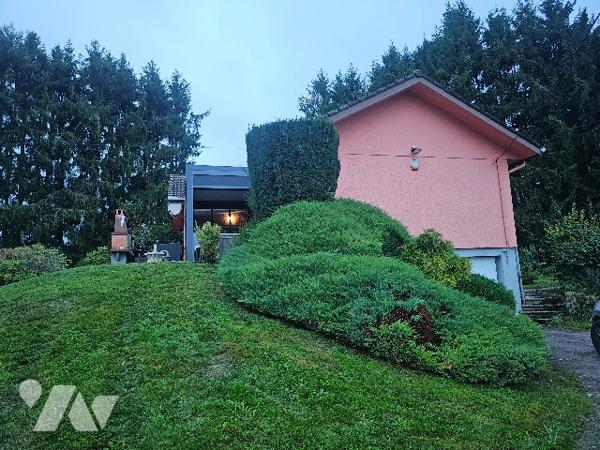 15272
A URIMENIL (88220) 24 Les Peuteux.
Une maison à usage d’habitation de 1976