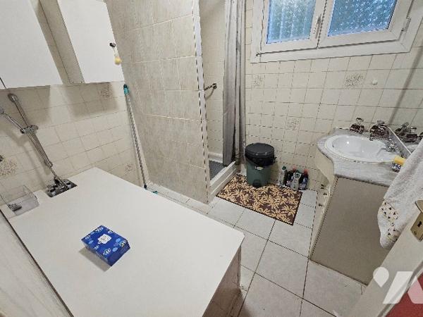 15272
A URIMENIL (88220) 24 Les Peuteux.
Une maison à usage d’habitation de 1976