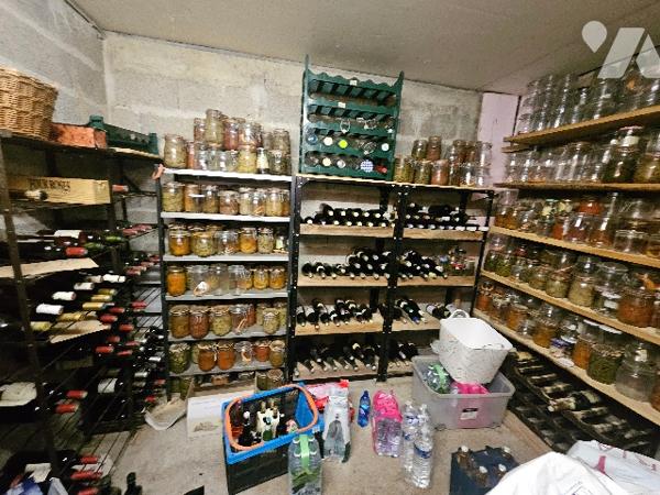 15272
A URIMENIL (88220) 24 Les Peuteux.
Une maison à usage d’habitation de 1976