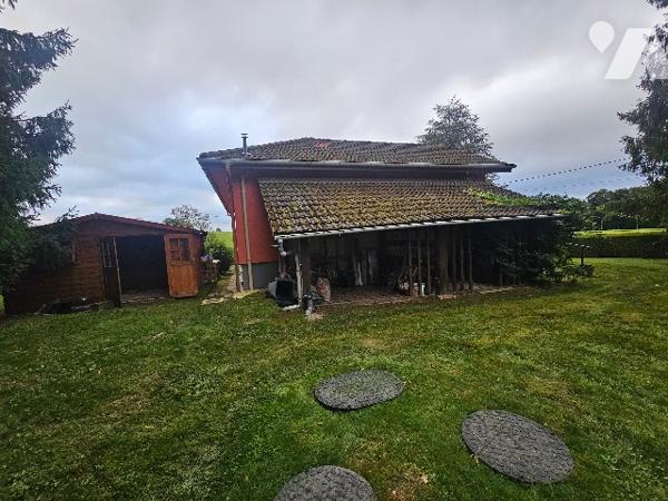 15272
A URIMENIL (88220) 24 Les Peuteux.
Une maison à usage d’habitation de 1976