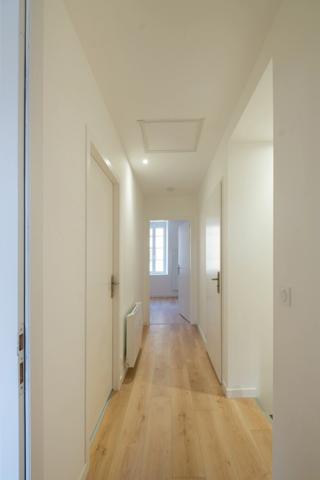 Maison à vendre 8 pièces LA ROCHE SUR YON (85)