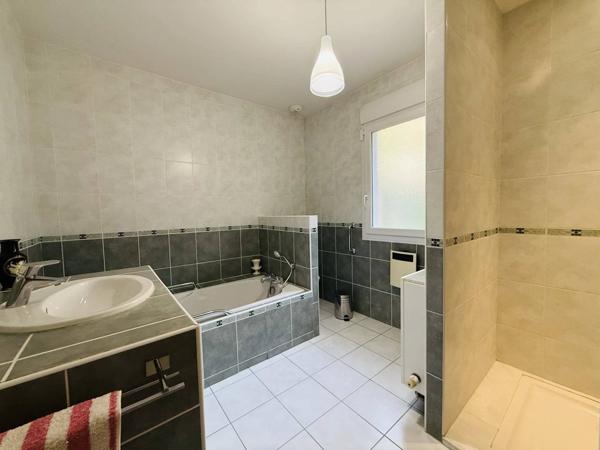 Maison contemporaine 6 pièces – 156 m² habitables – Terrain de 801 m²