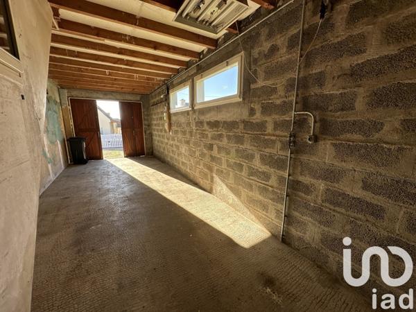 Maison 4 pièces de 90 m² à Saint-Pair-sur-Mer (50380)