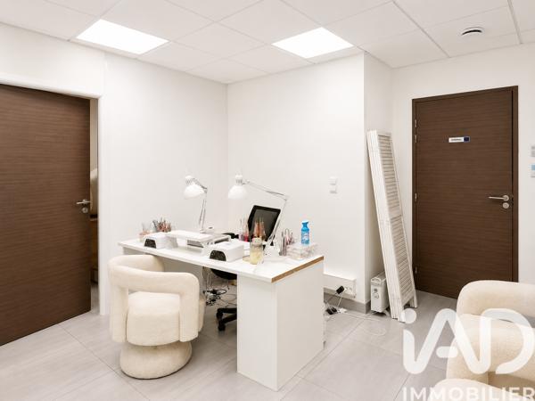 Murs commerciaux  à vendre 121,21 m² Besançon